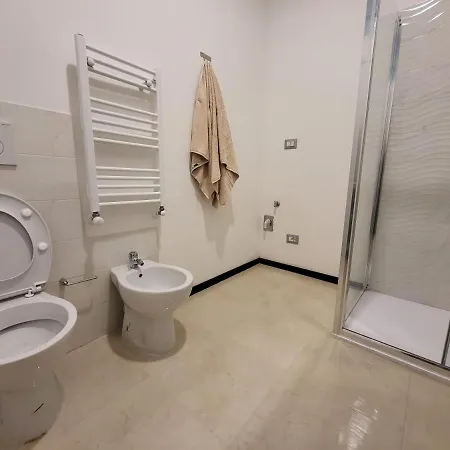 5 Min Stazione - 4 Piano Senza Ascensore Pensjonat