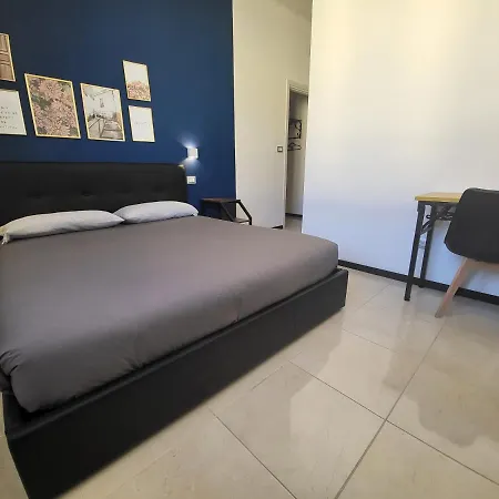 5 Min Stazione - 4 Piano Senza Ascensore Πανσιόν 3*