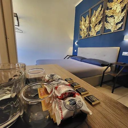 招待所 5 Min Stazione - 4 Piano Senza Ascensore