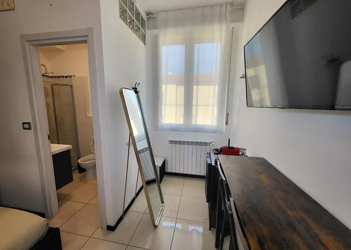 5 Min Stazione - 4 Piano Senza Ascensore Gasthof 3*