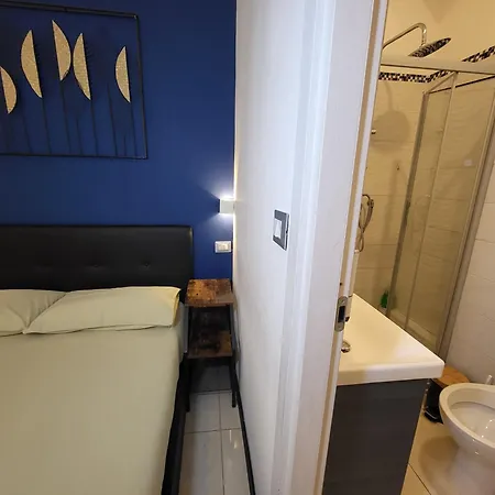 5 Min Stazione - 4 Piano Senza Ascensore Gasthof 3*