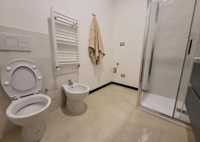 5 Min Stazione - 4 Piano Senza Ascensore 게스트하우스