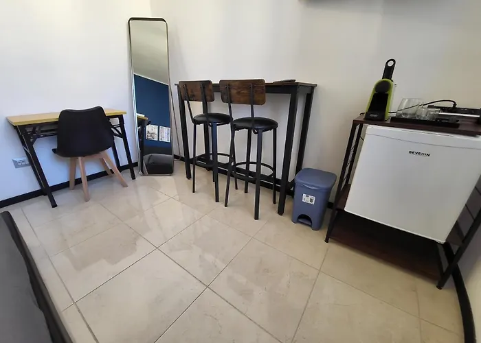 5 Min Stazione - 4 Piano Senza Ascensore 게스트하우스