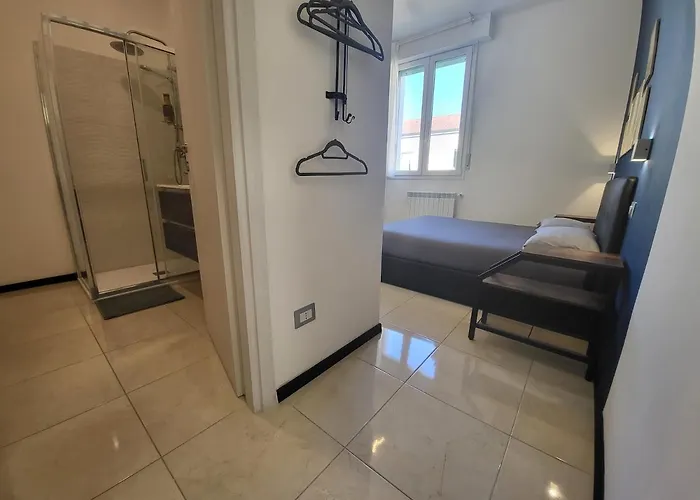 5 Min Stazione - 4 Piano Senza Ascensore 게스트하우스 3*