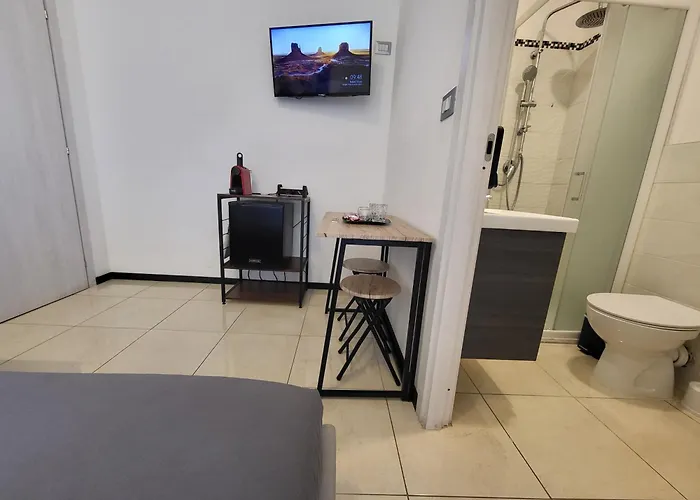 5 Min Stazione - 4 Piano Senza Ascensore